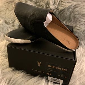 FRYE Melanie Mule - Black |  NEW IN BOX